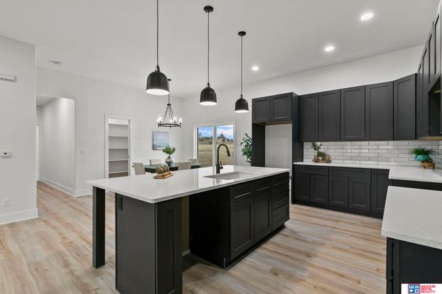 401 Half Moon Drive, Lincoln, NE 68527