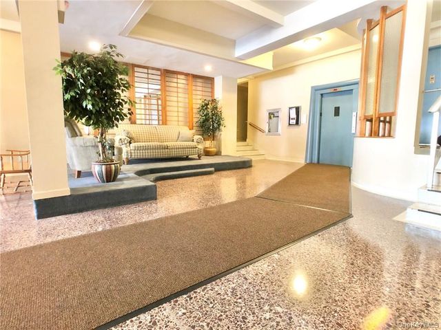 10 Lake Street 4A, White Plains, NY 10603