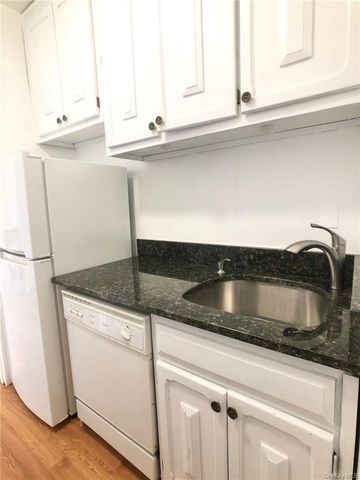 10 Lake Street 4A, White Plains, NY 10603