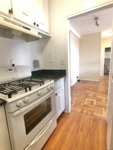 10 Lake Street 4A, White Plains, NY 10603