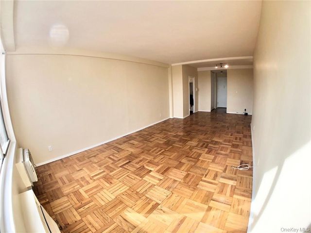 10 Lake Street 4A, White Plains, NY 10603