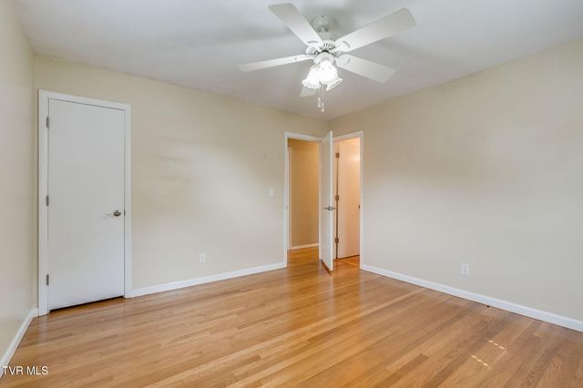 100 Fairway Drive, Gray, TN 37615