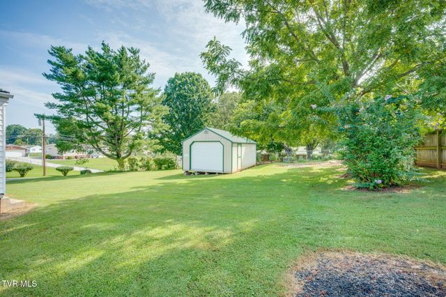 100 Fairway Drive, Gray, TN 37615