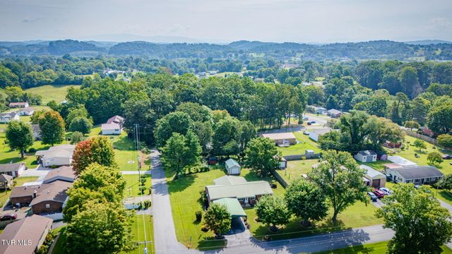 100 Fairway Drive, Gray, TN 37615