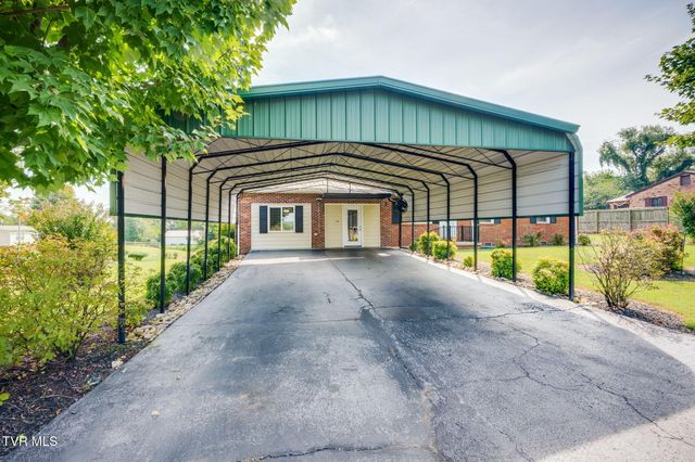 100 Fairway Drive, Gray, TN 37615