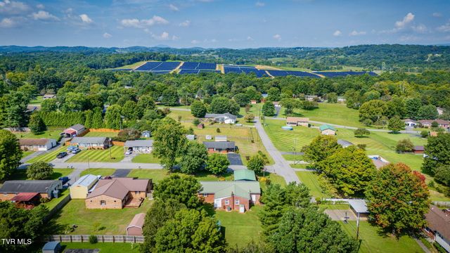100 Fairway Drive, Gray, TN 37615