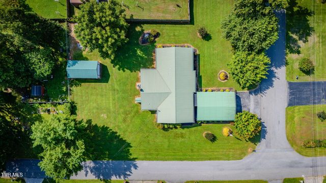 100 Fairway Drive, Gray, TN 37615