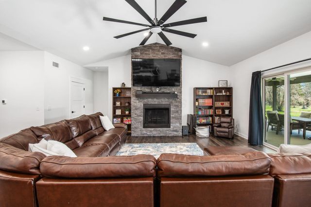 4300 Schirtzinger Road, Hilliard, OH 43026