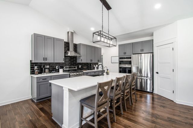 4300 Schirtzinger Road, Hilliard, OH 43026