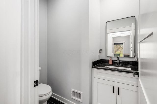 4300 Schirtzinger Road, Hilliard, OH 43026