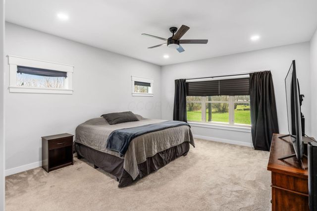 4300 Schirtzinger Road, Hilliard, OH 43026