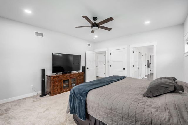 4300 Schirtzinger Road, Hilliard, OH 43026