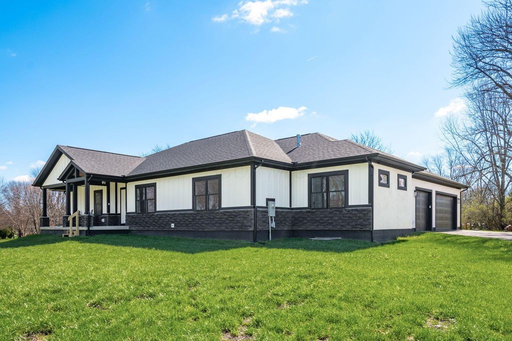 4300 Schirtzinger Road, Hilliard, OH 43026