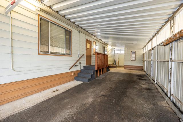 1205 E Lyons Rd, Spokane, WA 99208