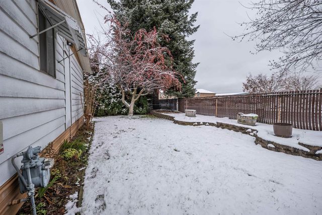 1205 E Lyons Rd, Spokane, WA 99208