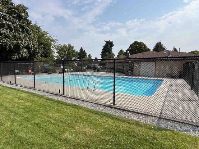 1205 E Lyons Rd, Spokane, WA 99208