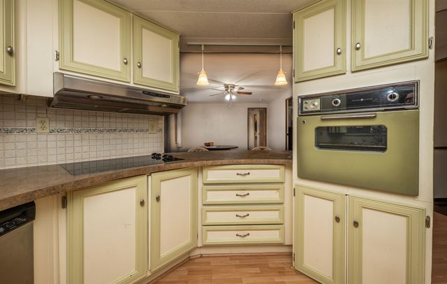 1205 E Lyons Rd, Spokane, WA 99208