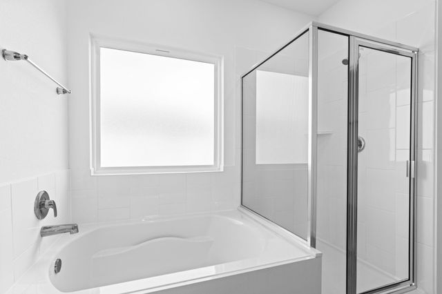 9026 Rose Water Trail, Iowa Colony, TX 77583