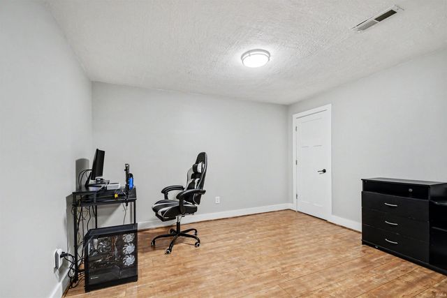 11032 Gorden Setter Drive, Osceola, IN 46561
