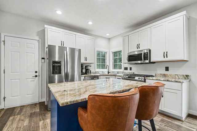 11032 Gorden Setter Drive, Osceola, IN 46561
