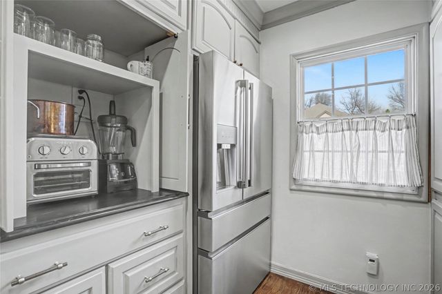 2432 E 25th Place, Tulsa, OK 74114