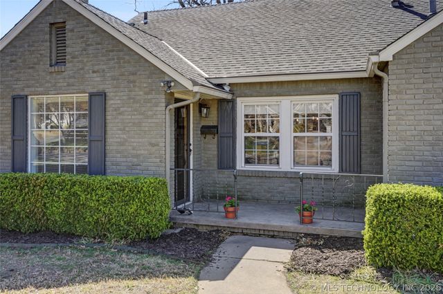 2432 E 25th Place, Tulsa, OK 74114