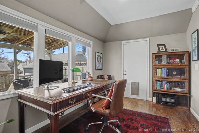 2432 E 25th Place, Tulsa, OK 74114