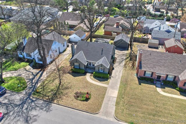 2432 E 25th Place, Tulsa, OK 74114