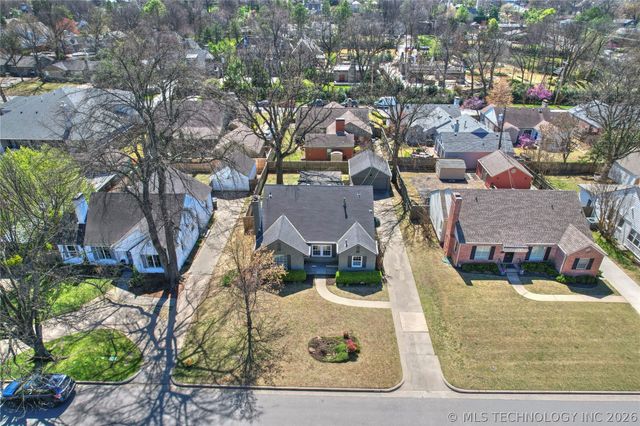 2432 E 25th Place, Tulsa, OK 74114