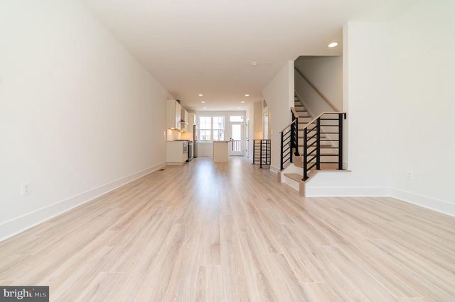 7324 BLADE DR, Falls Church, VA 22042