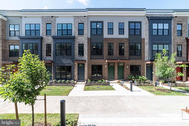 7324 BLADE DR, Falls Church, VA 22042