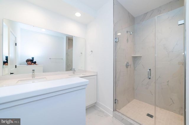 7324 BLADE DR, Falls Church, VA 22042