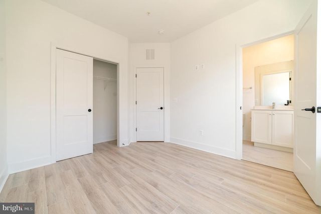 7324 BLADE DR, Falls Church, VA 22042