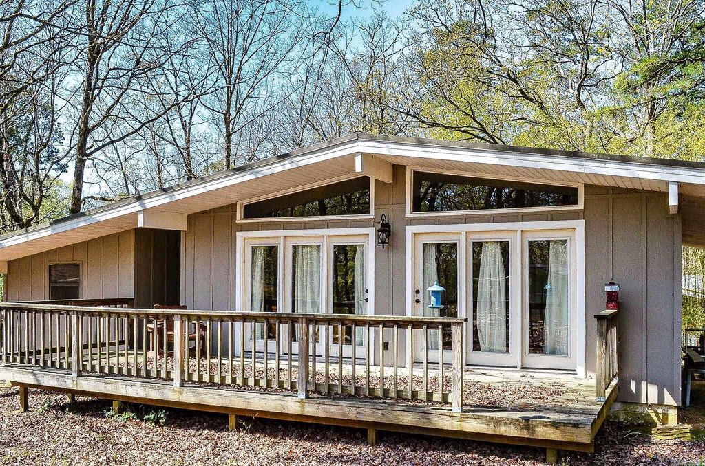 1 Valls Circle, Hot Springs Village, AR 71909