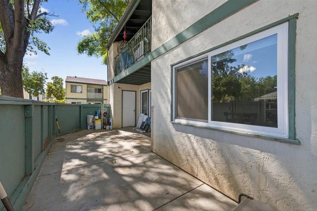 1817 E Grand Ave 11, Escondido, CA 92027