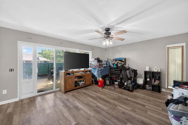 1817 E Grand Ave 11, Escondido, CA 92027