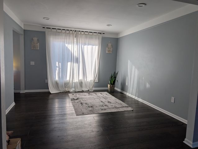 7074 Foxridge Drive, Canton, MI 48187