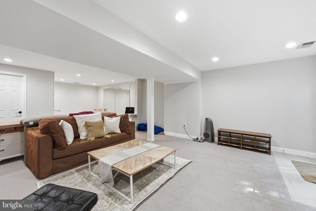 7922 JENSEN PL, Bethesda, MD 20817