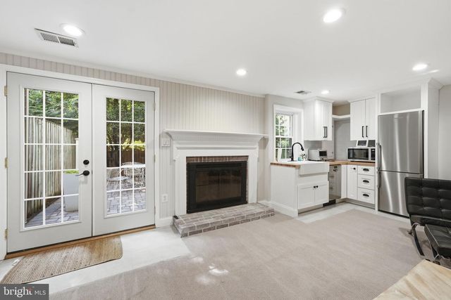 7922 JENSEN PL, Bethesda, MD 20817