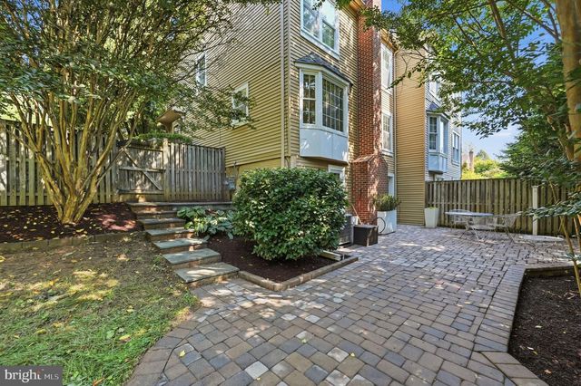 7922 JENSEN PL, Bethesda, MD 20817