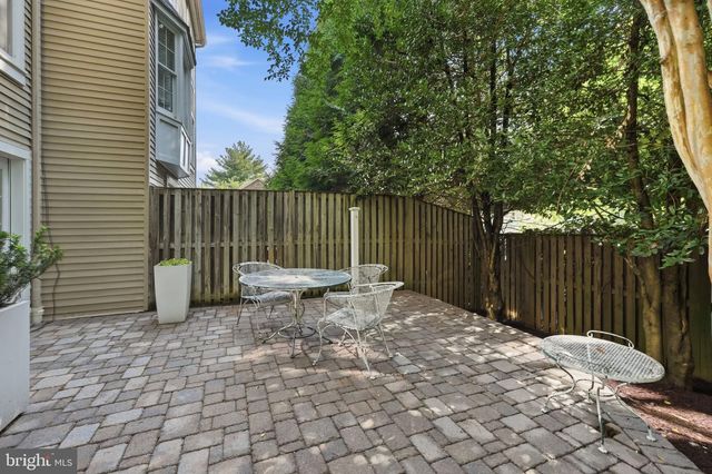 7922 JENSEN PL, Bethesda, MD 20817