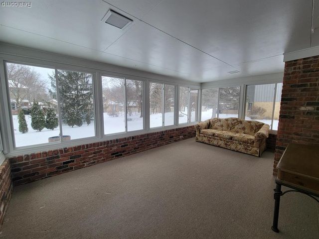 6091 Kings Shire Road, Grand Blanc, MI 48439