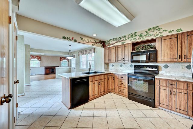 249 N Ashbrook Circle, Lakeside Park, KY 41017