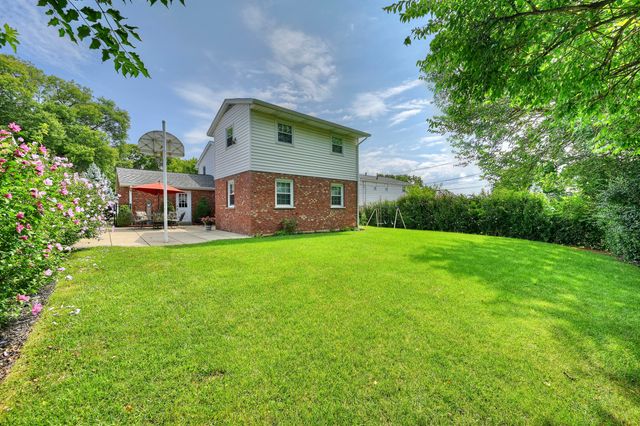 249 N Ashbrook Circle, Lakeside Park, KY 41017