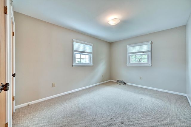 249 N Ashbrook Circle, Lakeside Park, KY 41017