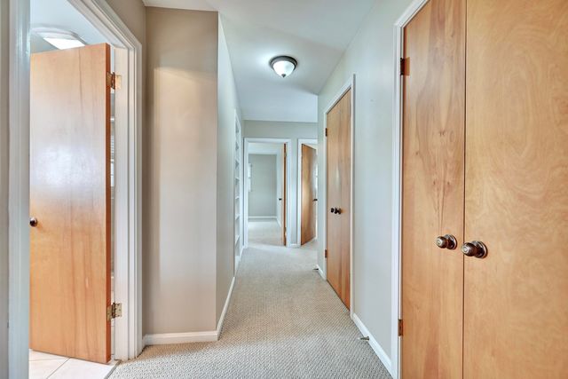 249 N Ashbrook Circle, Lakeside Park, KY 41017