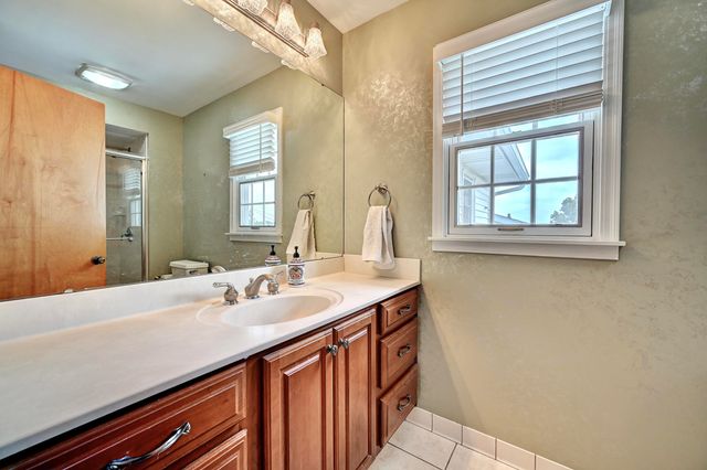 249 N Ashbrook Circle, Lakeside Park, KY 41017