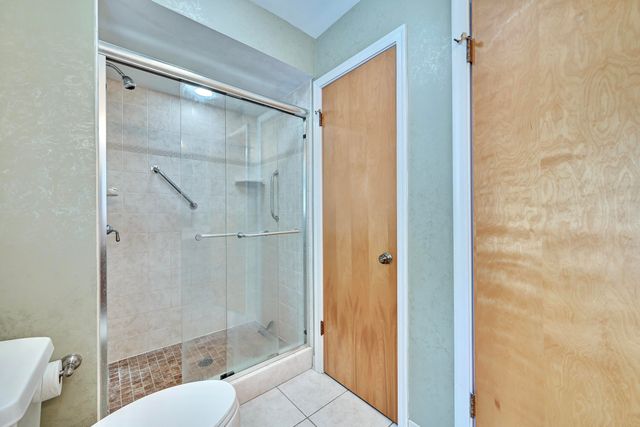 249 N Ashbrook Circle, Lakeside Park, KY 41017