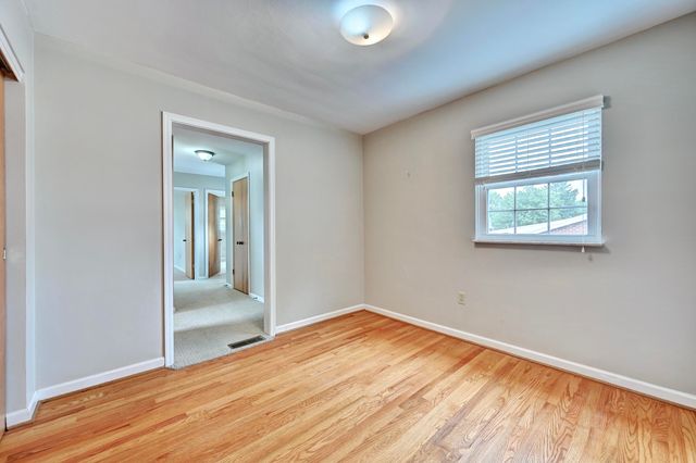 249 N Ashbrook Circle, Lakeside Park, KY 41017