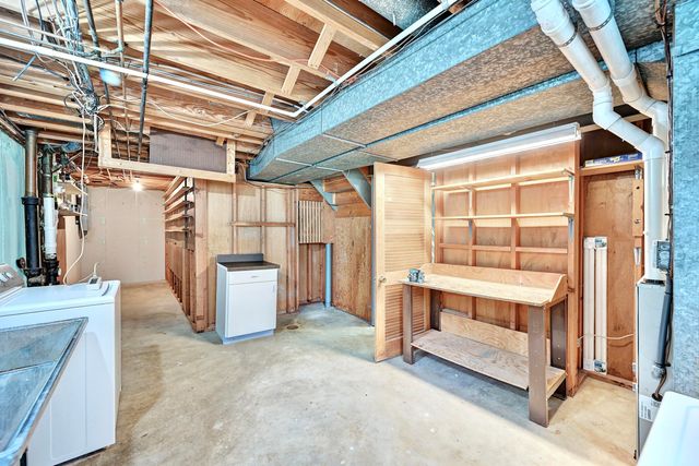 249 N Ashbrook Circle, Lakeside Park, KY 41017